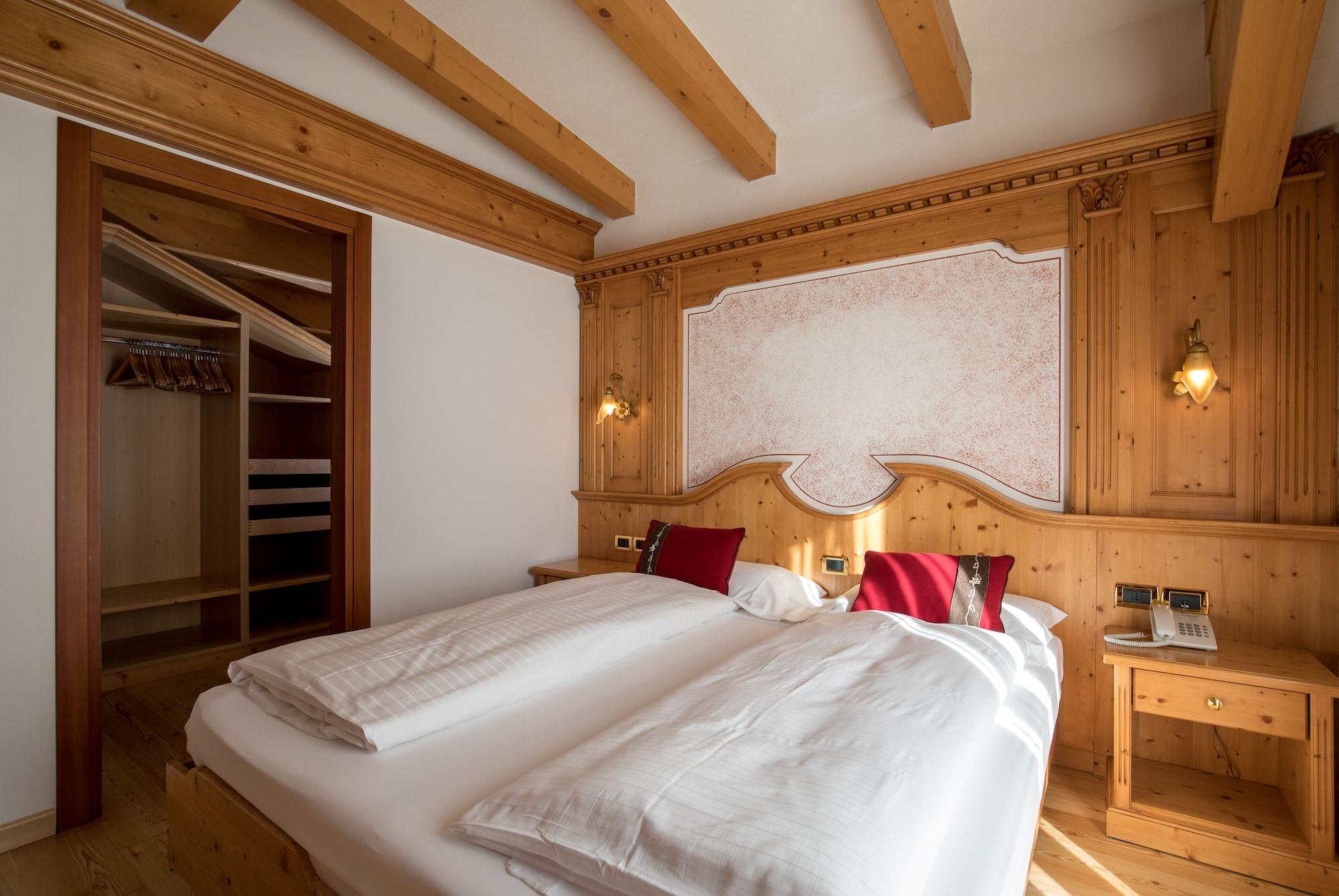 Hotel Chalet All'Imperatore Madonna Exterior foto
